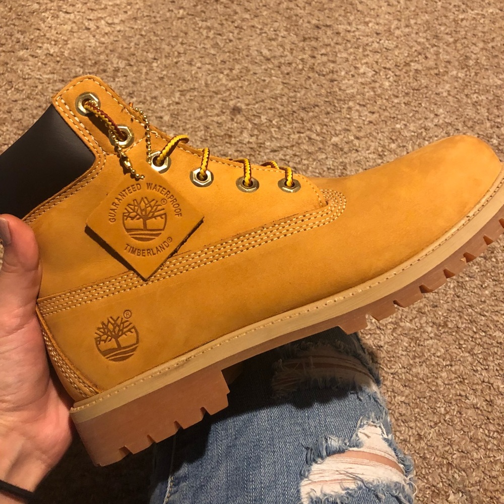 6in Prem Wheat Nubuck Timberlands